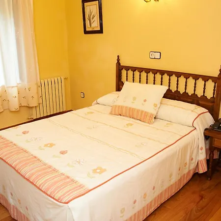 Hotel Angeles 2*