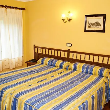 Hotel Angeles 2*