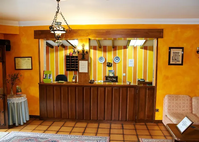 Angeles Santillana del Mar