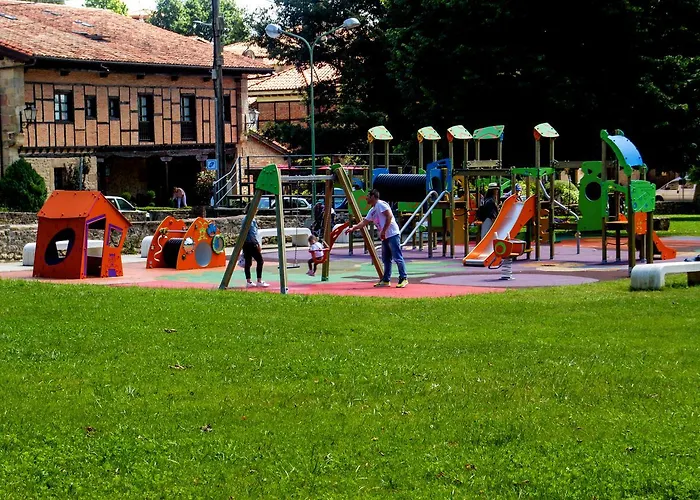 Angeles Santillana del Mar