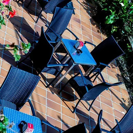 Angeles Santillana del Mar