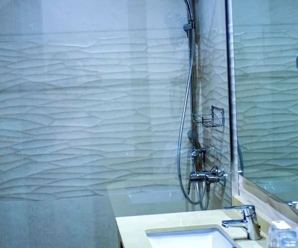 Отель Angeles 2*