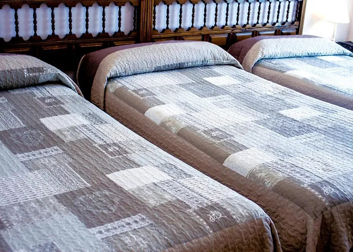 Angeles Сантильяна-дель-Мар